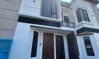 Rumah Baru Cisaranten Mewah Siap Huni