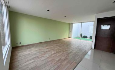 CASA EN RENTA CON  SALIDA RÁPIDA A  CDMX