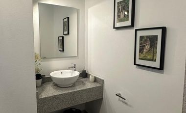 Casa en renta en Aurea a 8 min del aeropuerto, fraccionamiento con extensas y hermosas áreas verdes y servicios