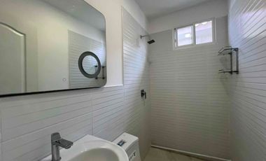 Casa Laguna, casa de 3 habitaciones con clóset en alquiler