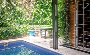 VENTA DE CASA DE 4 AMBIENTES EN PARQUE CHAS