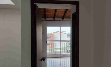 Arriendo casa lagos del cacique