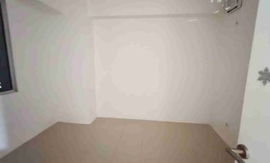 Unit sewa lantai rendah type 2BR kosongan apartemen Bassura City tower Dahlia