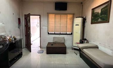 FOR LEASE: 2 Storey Townhouse in Sampaloc, Manila