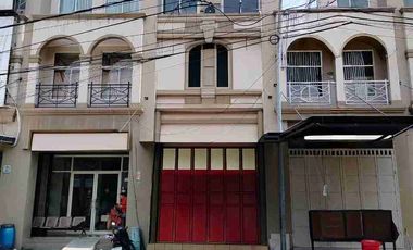 Disewakan Ruko Strategis Bangunan 3 Lantai di Galaxy Bekasi Selatan