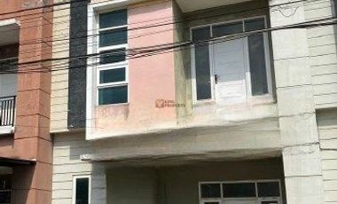 Modern Minimalist Elegant Dijual Rumah 2 Lantai di Platinum Regency – Dekat Living World & SKA Mall, Payung Sekaki Pekanbaru