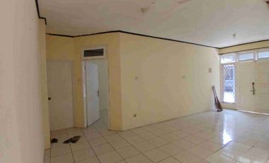 Disewa rumah Bisa 2 carport Pondok kelapa Jakarta timur
