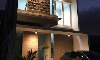 DIJUAL – Rumah 2 Lantai Strategis di Pusat Kota Yogyakarta