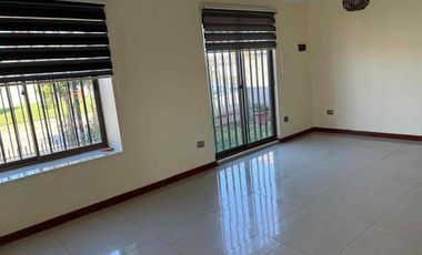 Arriendo Casa - Parque Las Palmas 
Moderna propiedad - Linares