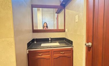 Suite Amoblada en Alquiler en Los Ceibos, 1 Habitación, 1 Baño, Garaje, Norte de Guayaquil.
