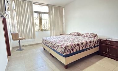 Suite Amoblada en Alquiler en Los Ceibos, 1 Habitación, 1 Baño, Garaje, Norte de Guayaquil.