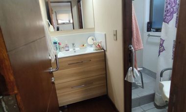 SE VENDE HERMOSA CASA DE TRES PISOS EN LOMAS SAN SEBASTIAN