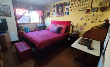SE VENDE HERMOSA CASA DE TRES PISOS EN LOMAS SAN SEBASTIAN