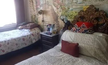SE VENDE HERMOSA CASA DE TRES PISOS EN LOMAS SAN SEBASTIAN