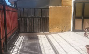 CASA EN SAN BERNARDO VILLA LAS PALMERAS CALLE RAUL BRAÑEZ - MATEO TORO Y ZAMBRANO - BARROS ARANA