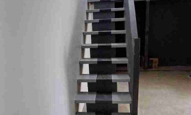 dijual/disewa rumah bernuansa modern non furnished dekat swalayan dan rumah sakit di jl.sungai raya dalam