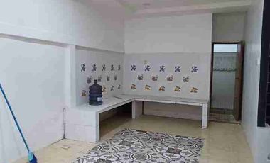 dijual/disewa rumah bernuansa modern non furnished dekat swalayan dan rumah sakit di jl.sungai raya dalam