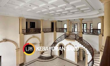 Exclusive offer! Rumah Mewah Lokasi Sangat Premium Patra Kuningan Area