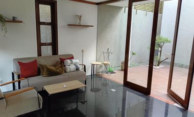 Rumah Nyaman Design by TAN TIK LAM di Batununggal