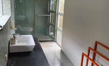 Rumah Nyaman Design by TAN TIK LAM di Batununggal