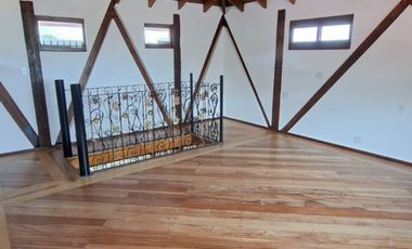 Venta de Casa de 4 dormitorios, Sector Mitad del Mundo, Quito, Ecuador