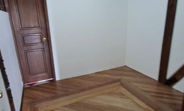 Venta de Casa de 4 dormitorios, Sector Mitad del Mundo, Quito, Ecuador