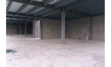 Venta de Plaza Comercial en Manta