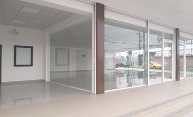 Venta de Plaza Comercial en Manta