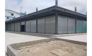 Venta de Plaza Comercial en Manta