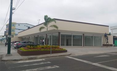 Venta de Plaza Comercial en Manta