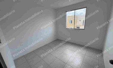 En alquiler casa de 2 dormitorios en Urb.Bella Vita 2 en vía la costa.