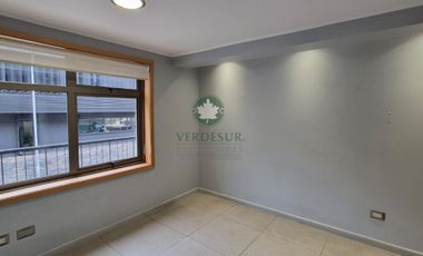 Céntrica oficina en venta calle San Carlos