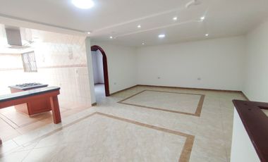 ARRIENDO APARTAMENTO SEGUNDO PISO EN CIUDAD MONTES PUENTE ARANDA