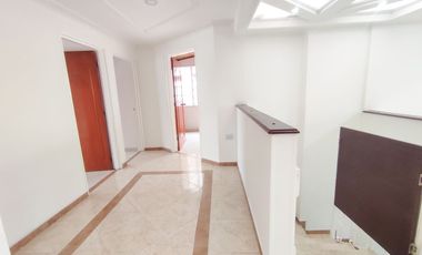 ARRIENDO APARTAMENTO SEGUNDO PISO EN CIUDAD MONTES PUENTE ARANDA