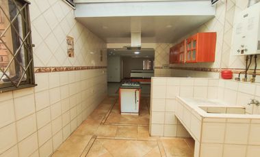 ARRIENDO APARTAMENTO SEGUNDO PISO EN CIUDAD MONTES PUENTE ARANDA