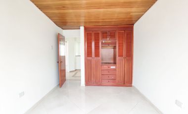 ARRIENDO APARTAMENTO SEGUNDO PISO EN CIUDAD MONTES PUENTE ARANDA