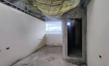 🏡 INVERSIÓN PREMIUM EN ZONA DE ALTA PLUSVALÍA PROPIEDAD EXCLUSIVA — AV. ISIDRO AYORA (ALBORADA IV ETAPA)