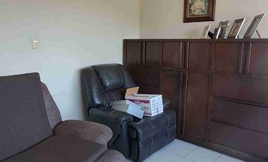 SE VENDE hermosa y amplia casa en avenida 1