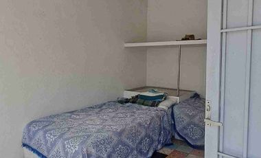 SE VENDE hermosa y amplia casa en avenida 1