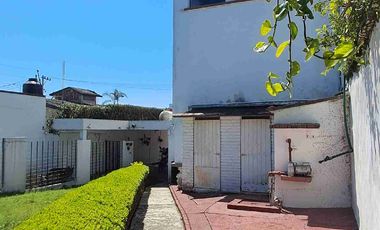SE VENDE hermosa y amplia casa en avenida 1