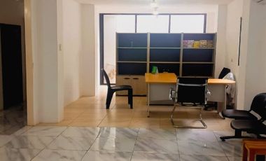 Casa 3 Dormitorios Renta en Urb. Yasuní Machala