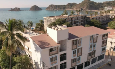 HOTEL EN VENTA EN MELAQUE: Ubicación Premium frente al Mar, a Pasos del Centro de San Patricio y la Bahía de Navidad