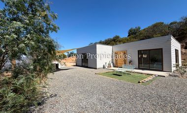 Leon Propiedades vende parcela con casa ubicada condominio, en Curacaví.