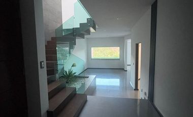 CASA EN RENTA EN CAMPO DE GOLF ALTOZANO