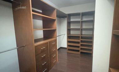 CASA EN RENTA EN CAMPO DE GOLF ALTOZANO
