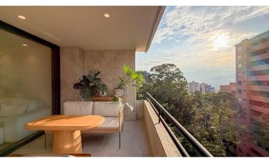 Apartamento en Poblado en el Tesoro