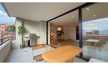 Apartamento en Poblado en el Tesoro