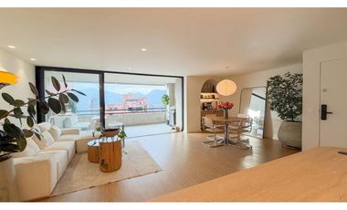 Apartamento en Poblado en el Tesoro