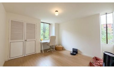 Apartamento en Poblado en el Tesoro