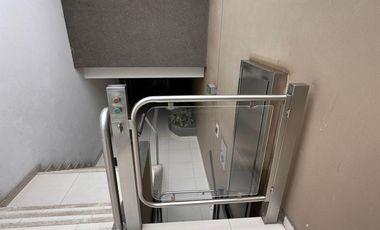 EXCLUSIVO FLAT EN VENTA EN CHACARILLA – 1ER PISO CON TERRAZAS Y 3 ESTACIONAMIENTOS